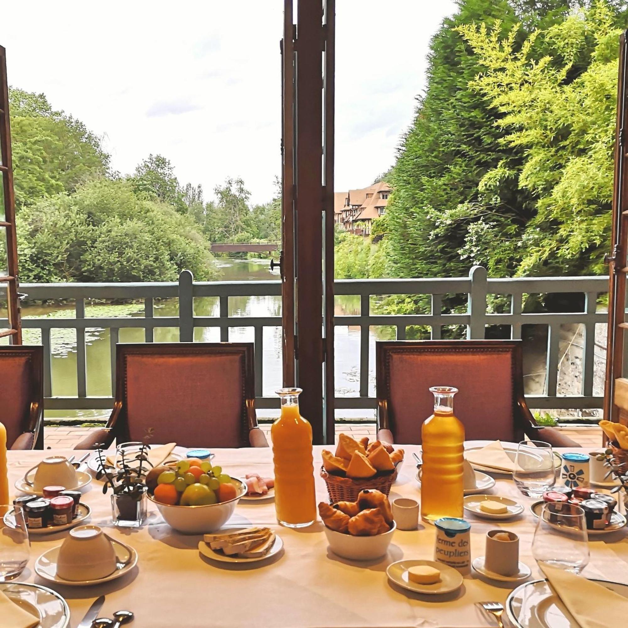Le Moulin De Connelles Hotel Eksteriør billede